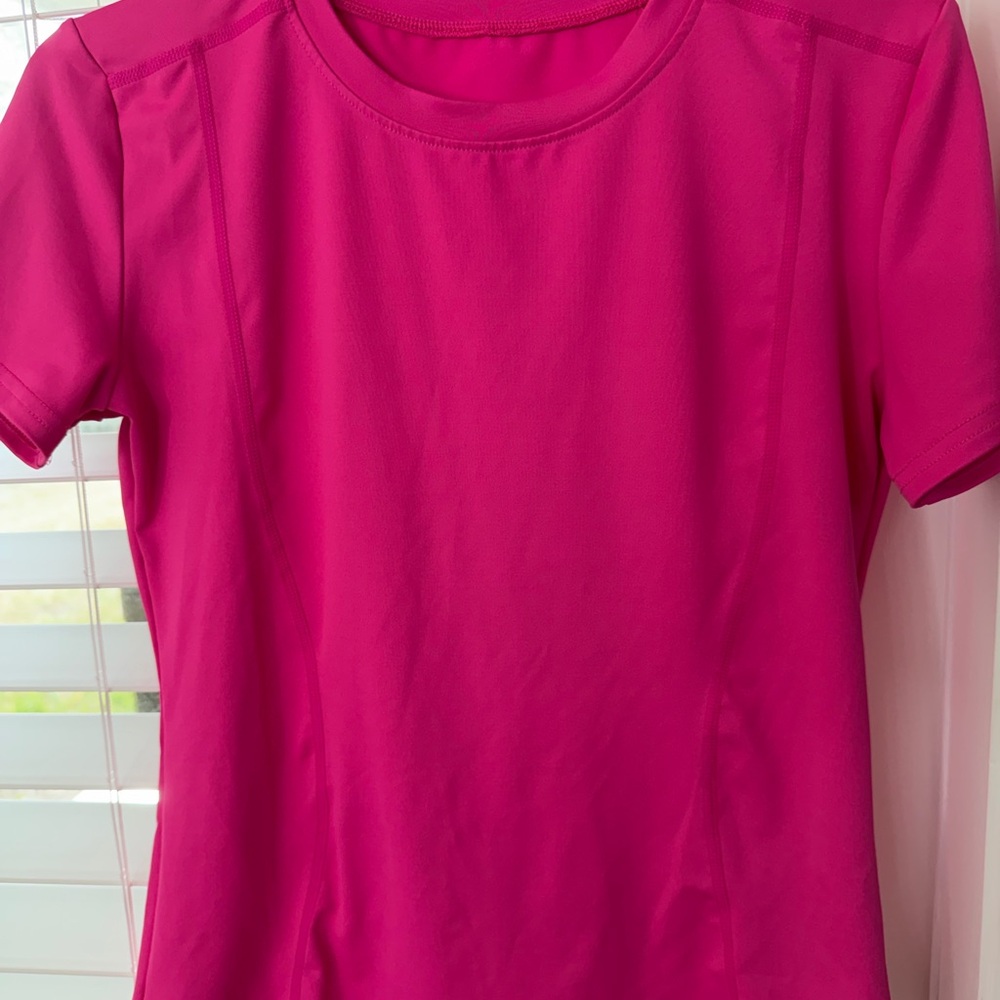 Women's Fitted Pink Short Sleeve Top